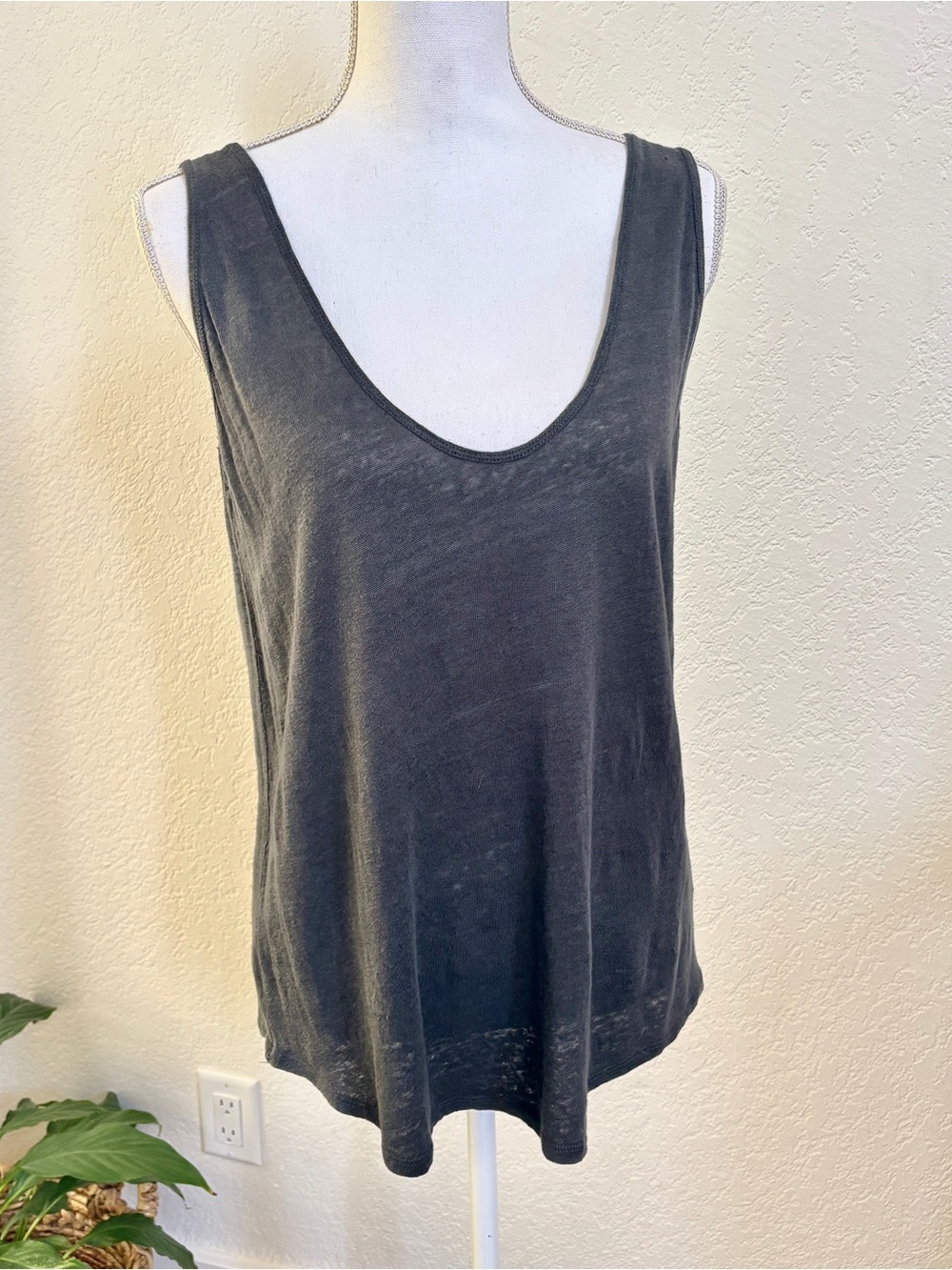Zara Women's Charcoal Grey Scoop Neck Tank Top L
